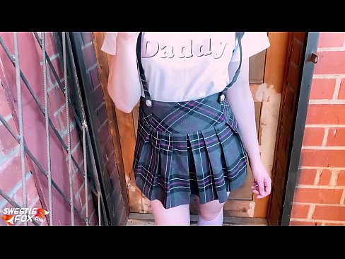 ❤️ Schoolgirl ດູດ dick ຂອງນາງເລິກແລະ fucks ແທນທີ່ຈະຫ້ອງຮຽນ. ພາບລາມົກທີ່ມີຄຸນນະພາບ ຢູ່ພວກເຮົາ ❤